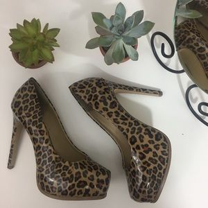 Kelsi‎ Dagger Leopard Platform Heels